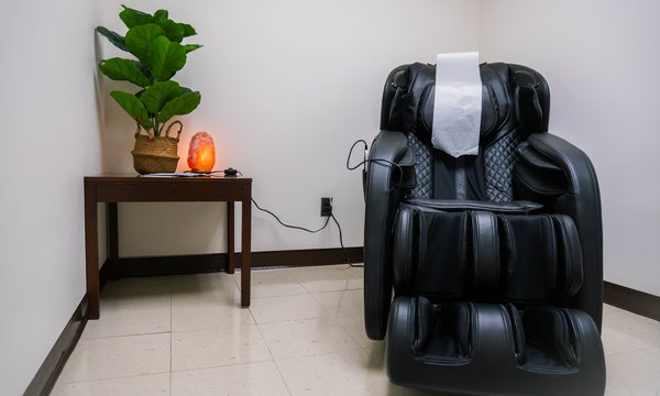 massage chair room