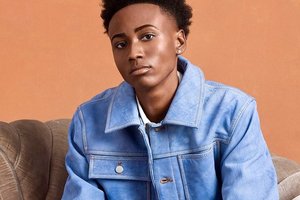 Photograph of Kelsey Davis by @jdthecombo for @hellobeautiful x @madamenoire.