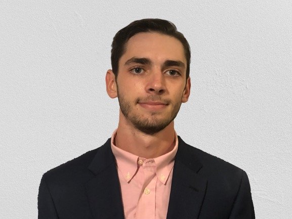Charlie Zeeve headshot