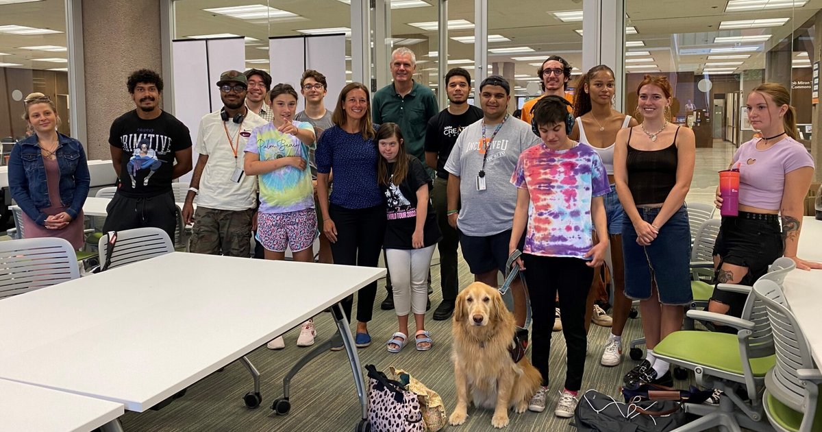 2022-23 Intelligence++ students pose for a photo in the Blackstone LaunchPad office