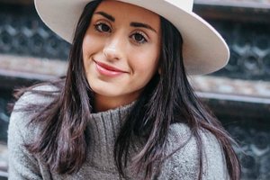headshot Julia Haber