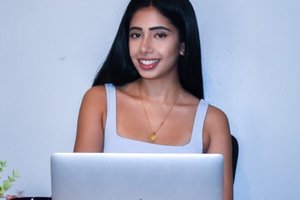 Nikita Chatterjee Headshot