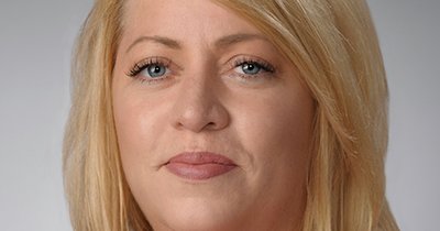 headshot of Rebecca Kelly