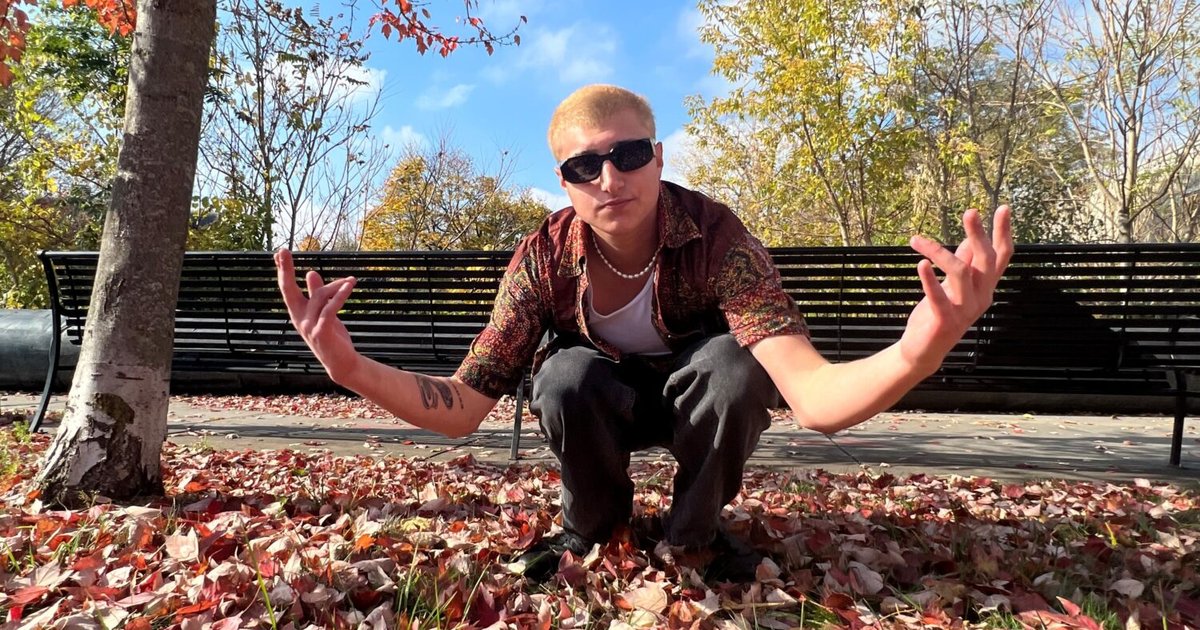 Rob Goldblatt pose for a photo outdoor