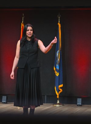 Tedx_NVRC_blackdress_thiele_4.9.25_Martinez