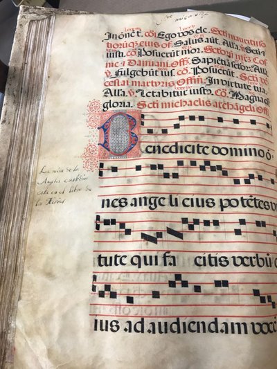 Shedding Light on Illuminated Manuscripts - Syracuse University