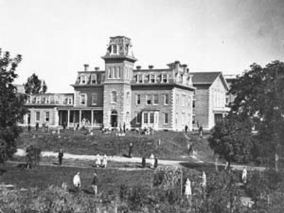 black and white building in Oneida