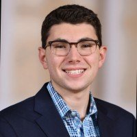 Sam Hollander headshot